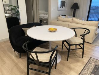 Dining Table And Chairs 