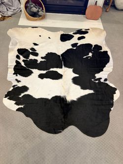 Large Genuine Colombian Cowhide Rug – 6'9" x 6'4" – Brand New