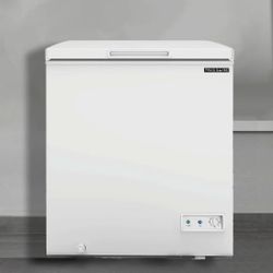 NEW / IN-BOX Frigidaire 5 Cu. Ft. Chest Freezer, EFRF5003 