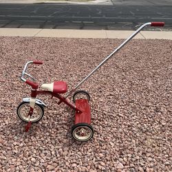 Radio Flyer Red Retro Vintage Classic  Trike Tricycle with parental guide bar