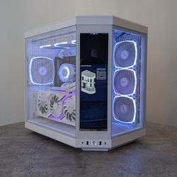 High End Gaming PC - Ryzen 9 7900, RX7900XT, 64GB Ram, Hyte Y70 Touch Screen case