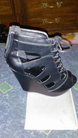 Charlotte russe black leather wedge