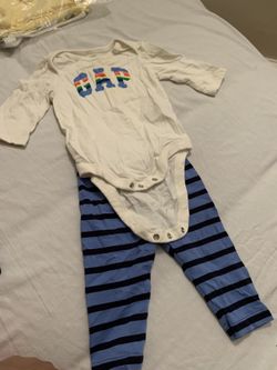 Gap infant girls size 3-6 months