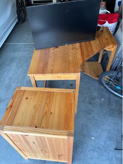Wood Desk and 32” LG Monitor