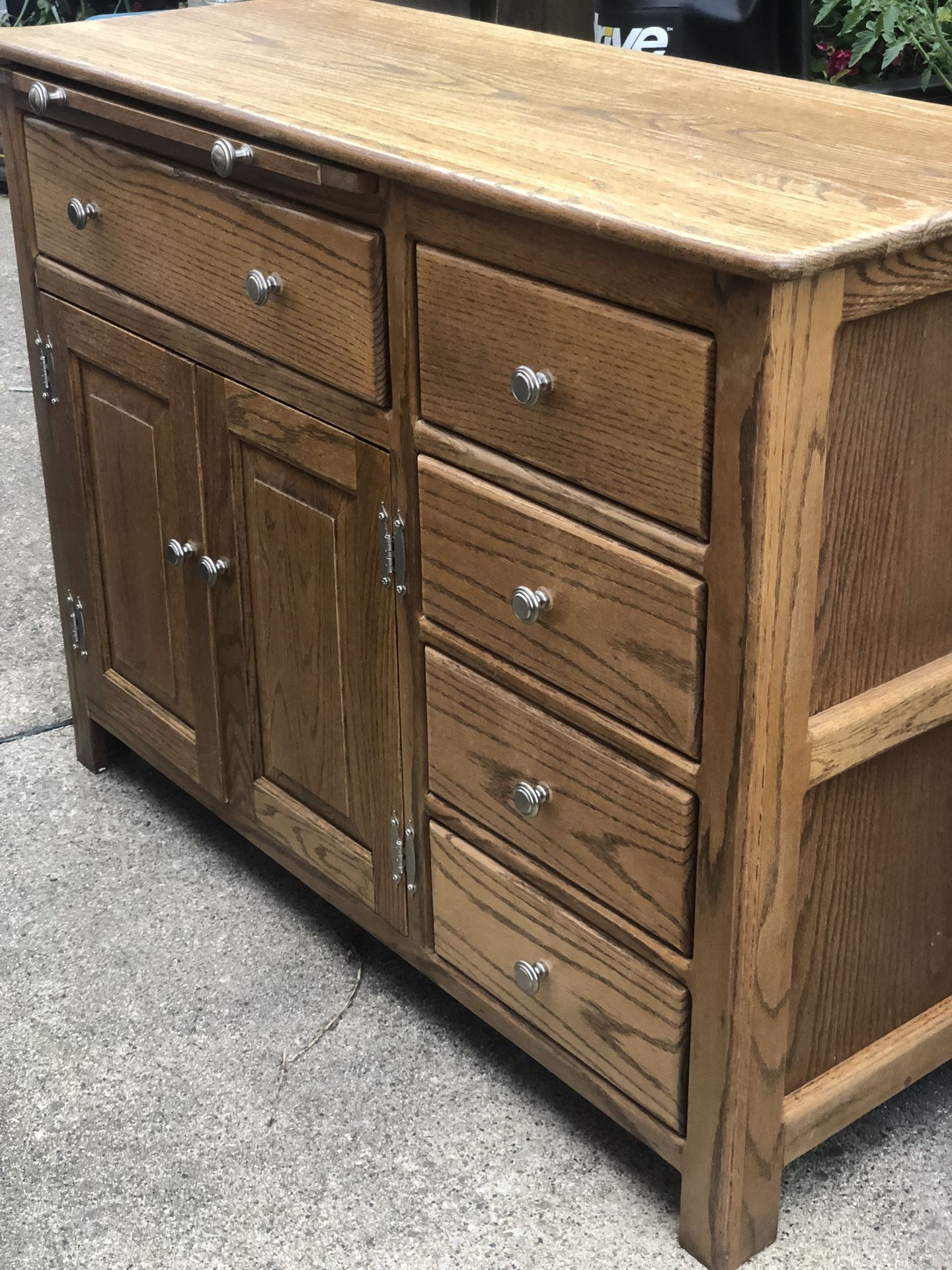 Office desk/wardrobe