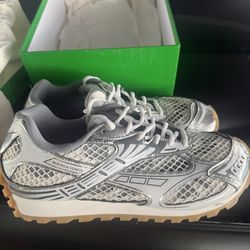Bottega Veneta Orbit "Silver White" size 44 (size 11)