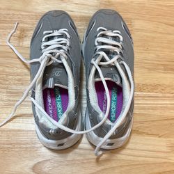 Sketchers Gray Shoes