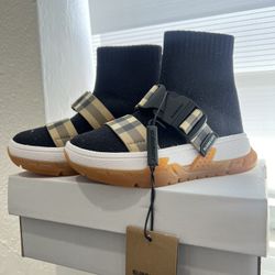 baby shoes 