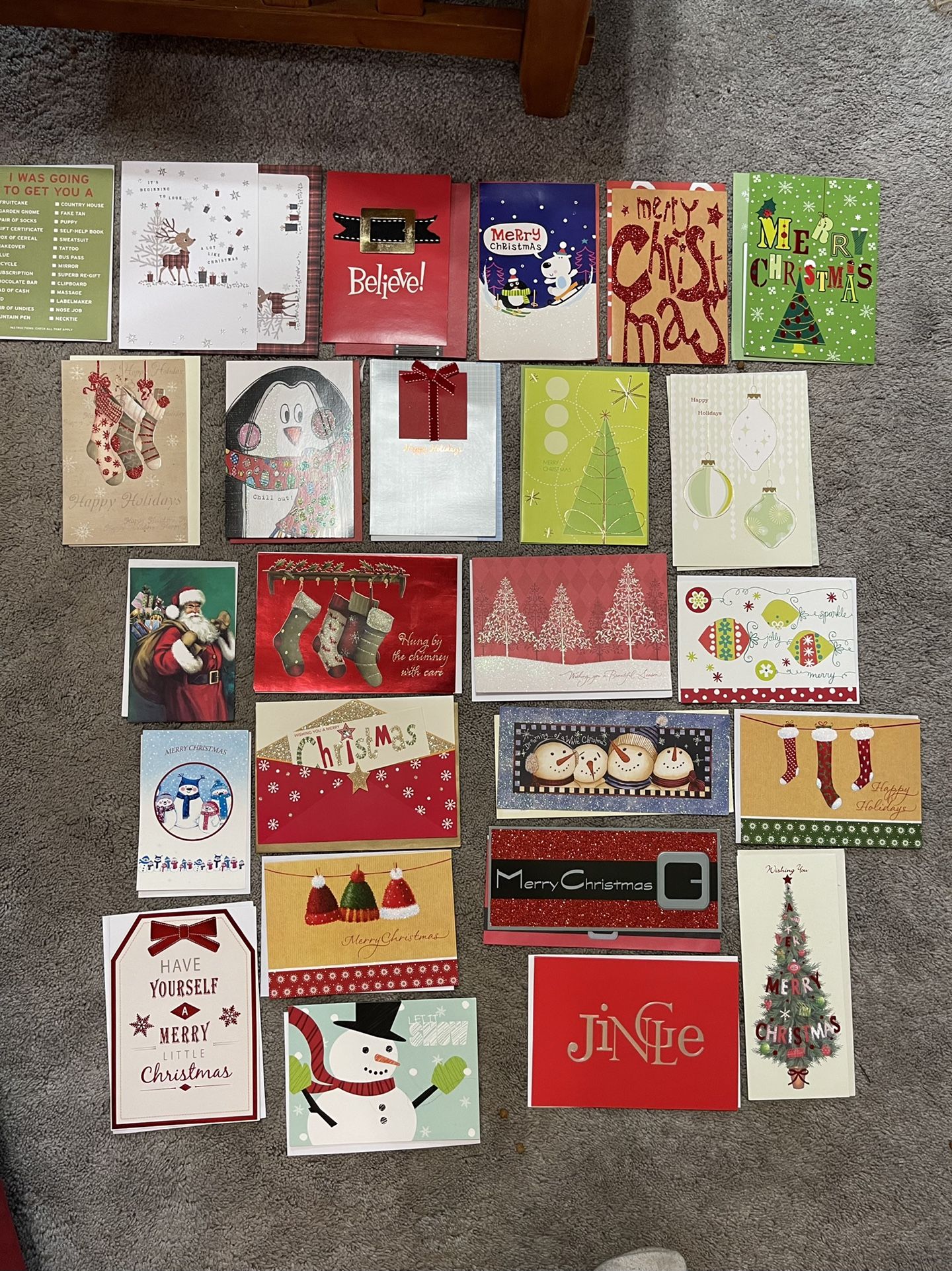 A Variety Of 25 wonderful quality Christmas Cards! , I took a bunch Of Different Boxes and made Up bundles! Info in description!