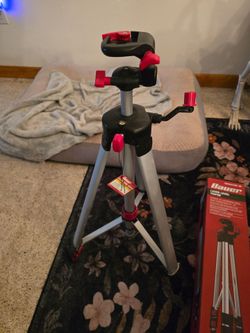 Laser level tripod
