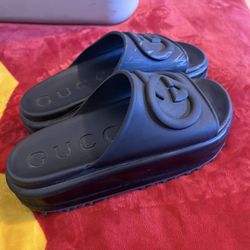 GUCCI soft Rubber Slides Women Size 10 