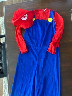 Kids super Mario costume 9/10