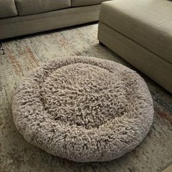 Large Round Shaggy Dog Bed 
