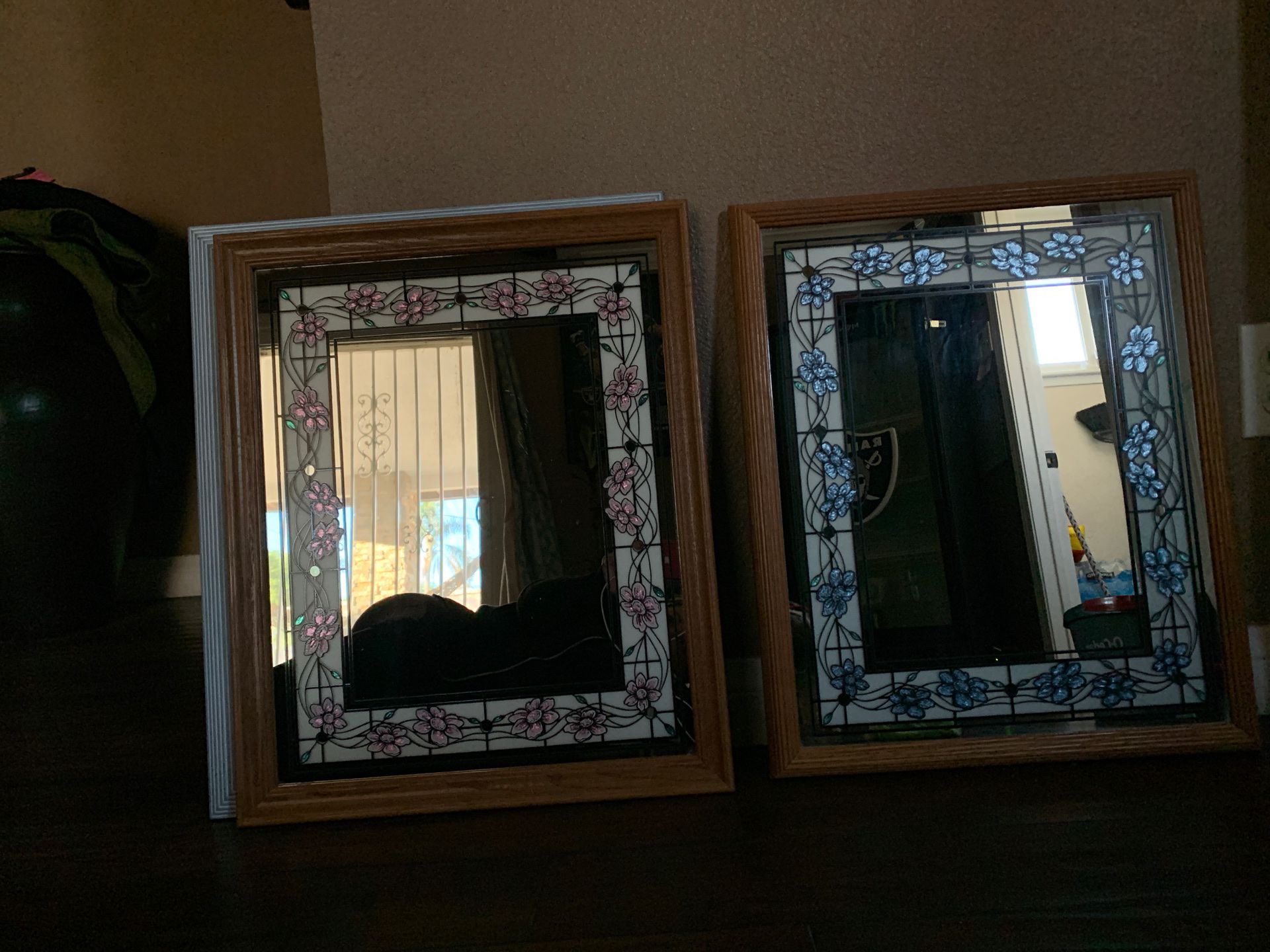 2 mirror wall frames