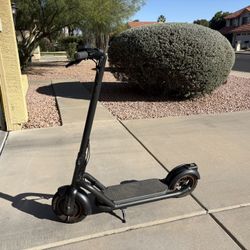 Navee Electric Scooter 