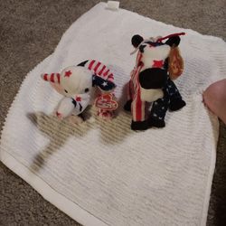 RIGHTY2000 AND  LEFTY  2000 BEANIE BABIES $100.00. GOOD CONDITION