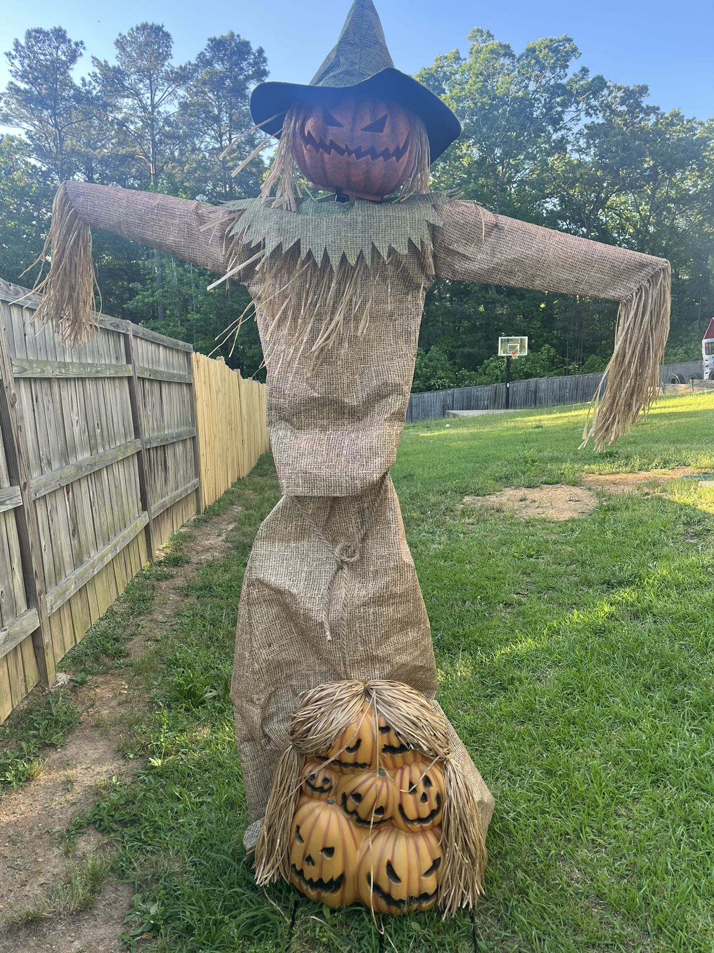 Very Tall Outdoor Scarecrows