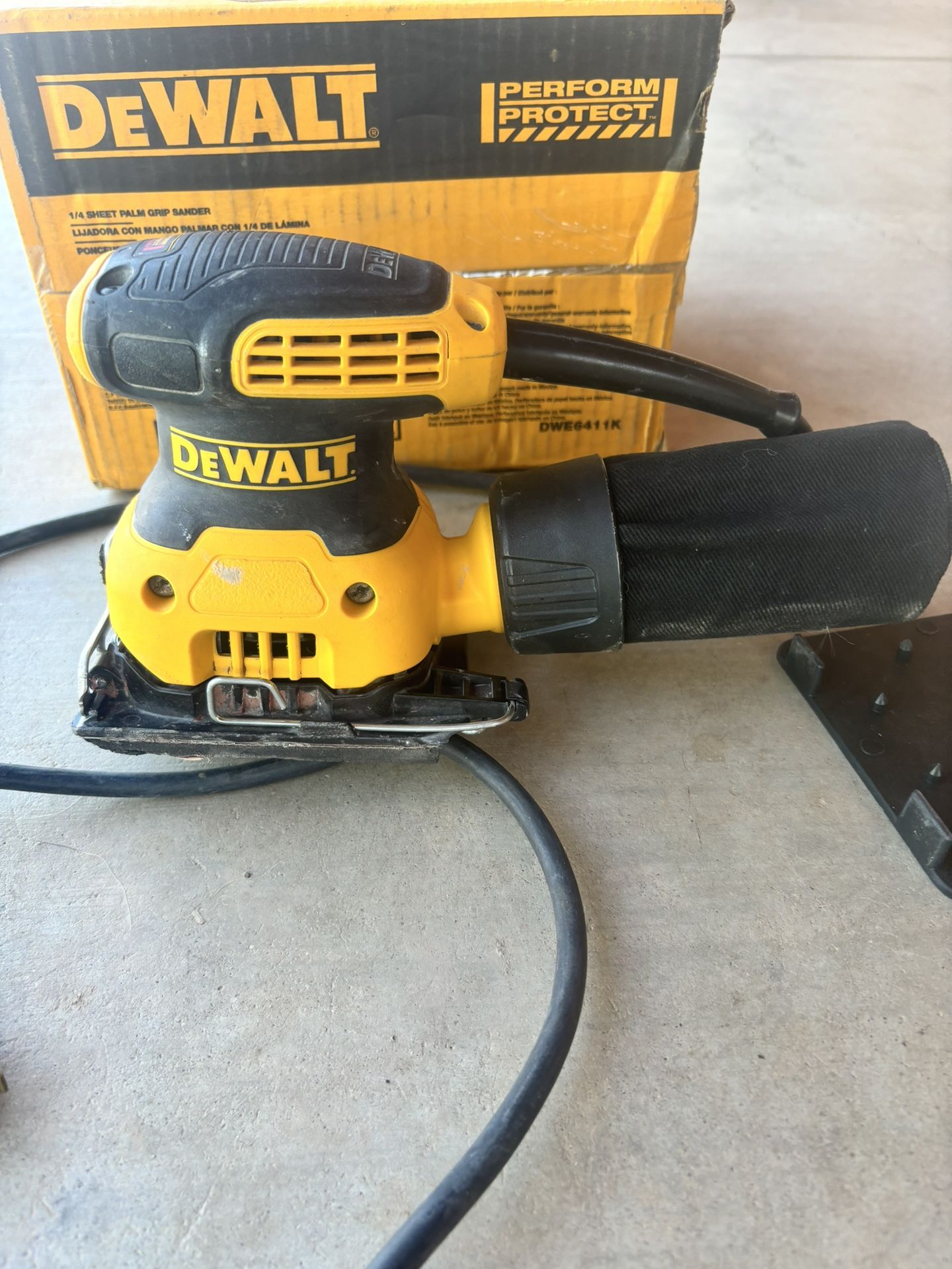 Dewalt Sander 