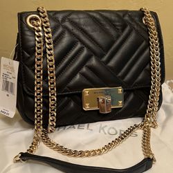 Assortment of purses & wallets