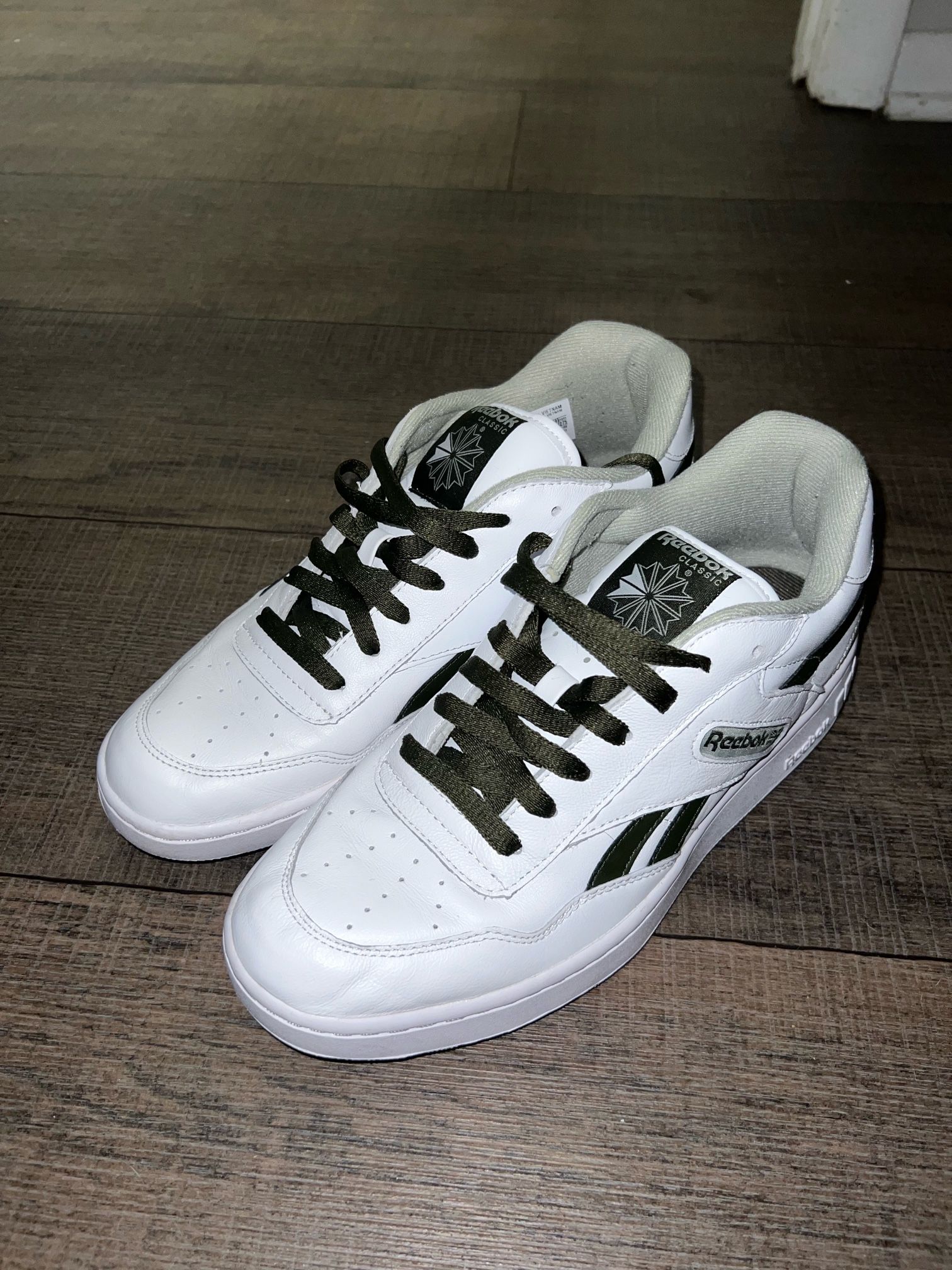 REEBOK BB 4000 trainers