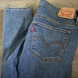 Levi / Fashion nova Jeans 