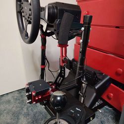 Pxn v99 racing wheel with brake and stand comes with box