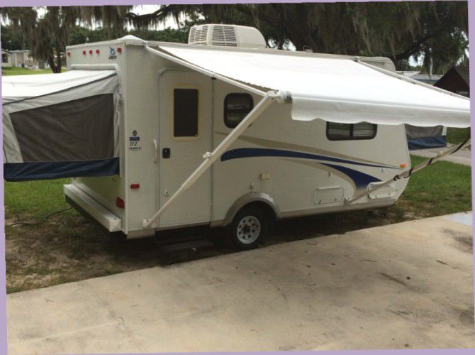 ~~I HAVE A GREAT jayco jay feather FOR SALE. $800.00~~