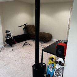 LD Systems Maui 5 Ultra Portable PA System Includes Shure Mic and Stand