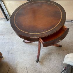 Round Table 