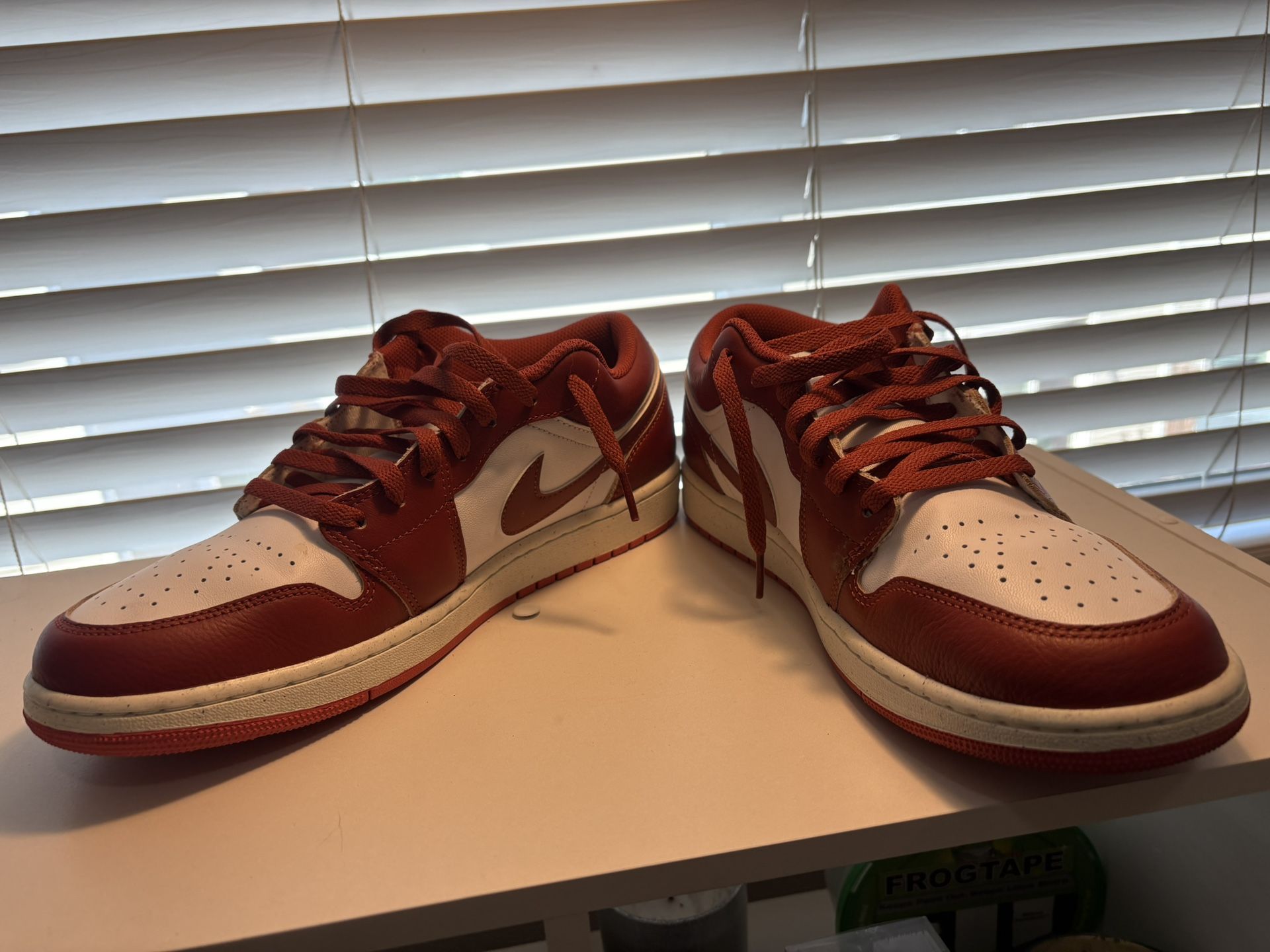 Jordan 1 Low: Size 12M