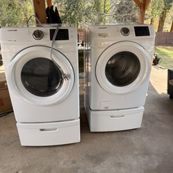 Samsung Washer & Dryer Set w/ Pedestals – 2017 – Works Perfect – $500