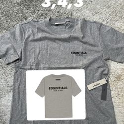 Essential T-shirts 