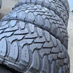4 used tires Lt35x12.50r17 Toyo MT Open Country $$370.00