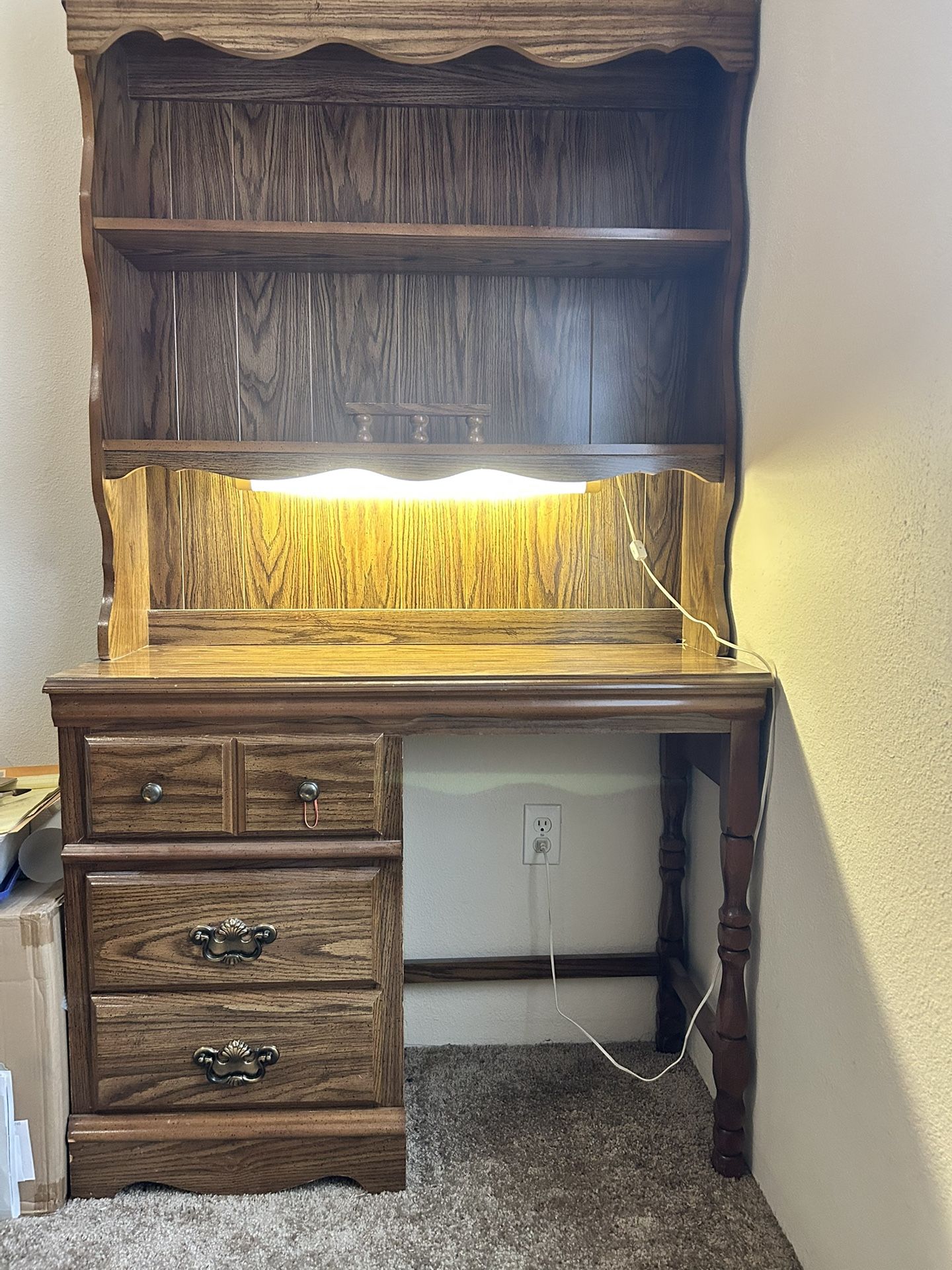 Hutch/desk