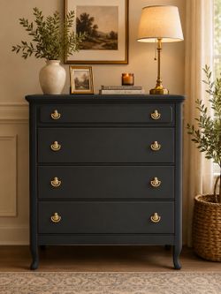 ✨ Elegant Black Refinished Dresser – Gold Hardware – Delivery Included ✨
