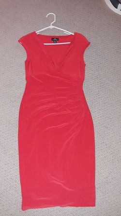 Beautiful red excellent condition dress,size 6 or M