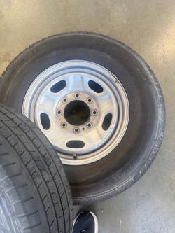 Ford 8 Lug wheels and tires