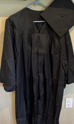 Cap and gown black - 20 cash pickup