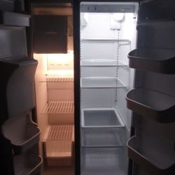 Kenmore Stainless Steel Side By Side Refrigerator Freezer 