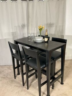 On Trend BAR Height Dining Table with 4 Chairs OERFECT FOR SMALL PLACE!