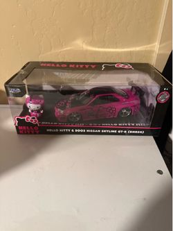 Hello kitty Nissan