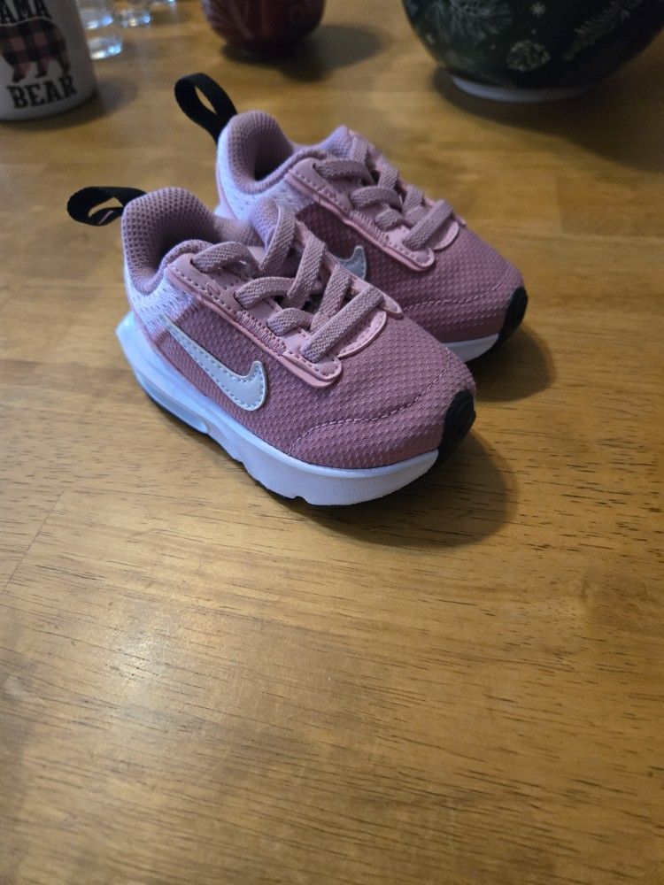 Baby Girl's Pink Nike Shoes Size 4c Used Like New