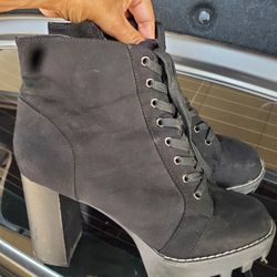 Black Women's Shoe