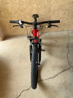Trek precaliber 24 inch red mountain bike