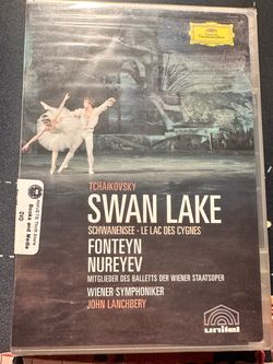 Tchaikovsky Swan Lake DVD – Fonteyn & Nureyev