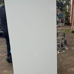 BRAND NEW FRIGIDAIRE13 cu. ft. Auto Defrost Garage Ready Upright Freezer in White