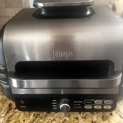Ninja Foodie Griddle Grill Air Fryer 