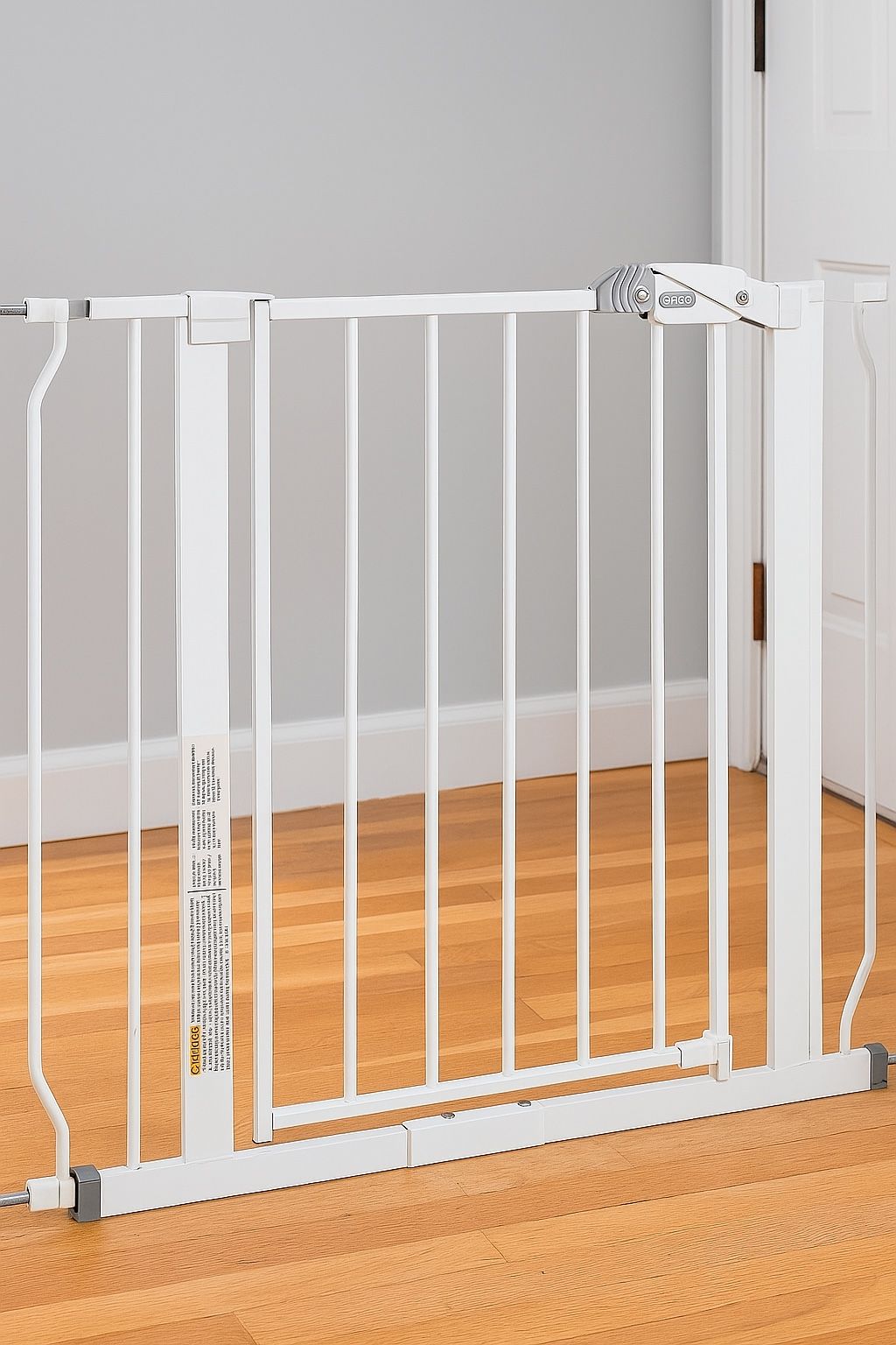Regalo Easy Step Baby Safety Gate – Sturdy & Adjustable