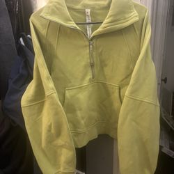 Half Zip, Cropped Lululemon Scuba In Wasabi