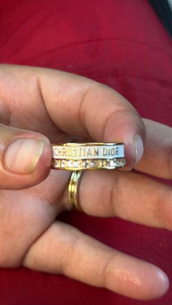 Christian Dior ring size 7 originally $500 going for 165
